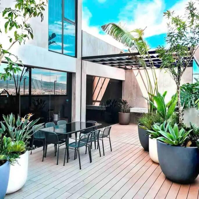 Cosmopolitan Apt 1407, 5 Star Facilities, 15M Sjo Airport, Parking, Pool, Gym Σαν Χοσέ Εξωτερικό φωτογραφία